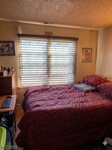 28 Rutgers Dr, Newark City, NJ 07103