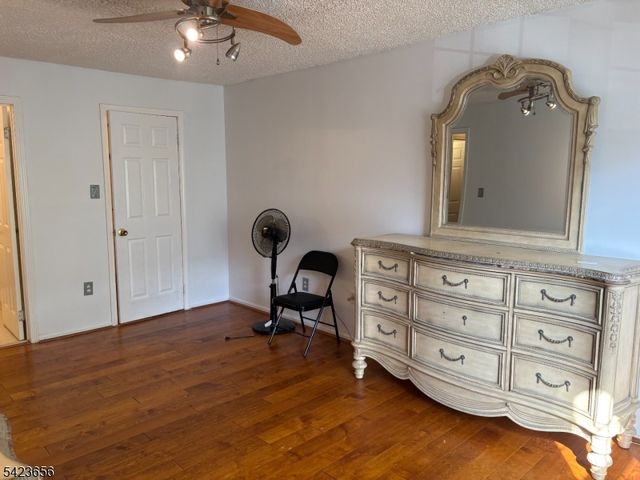 28 Rutgers Dr, Newark City, NJ 07103