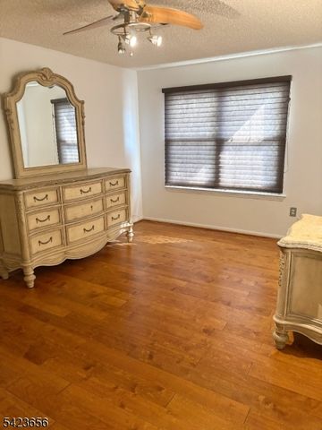 28 Rutgers Dr, Newark City, NJ 07103