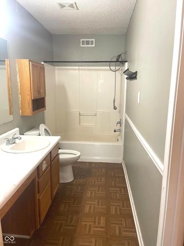 1318 Crescent Drive, Greenwood, IN 46143