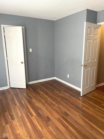 1318 Crescent Drive, Greenwood, IN 46143