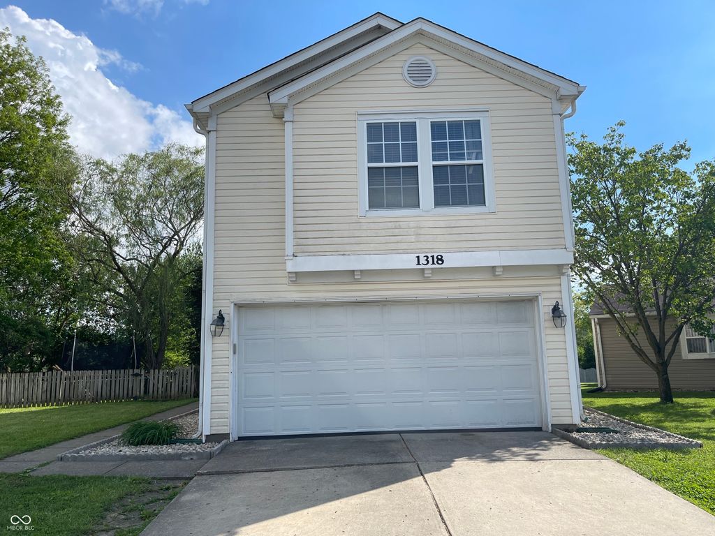 1318 Crescent Drive, Greenwood, IN 46143