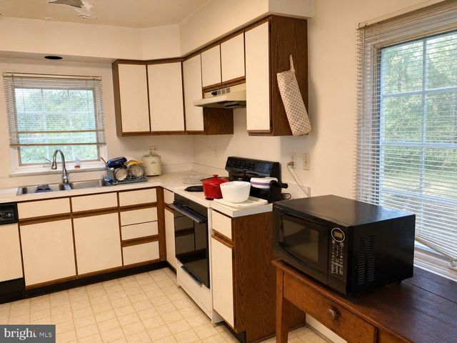 3913 ROSE LN, Annandale, VA 22003
