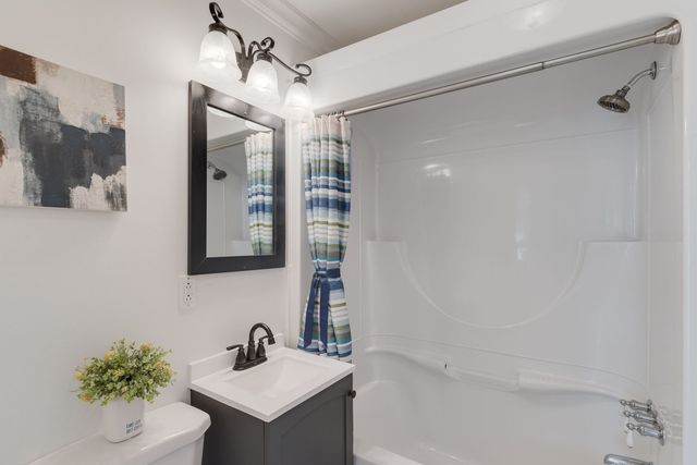 188 Oakwood Drive, Antioch, IL 60002