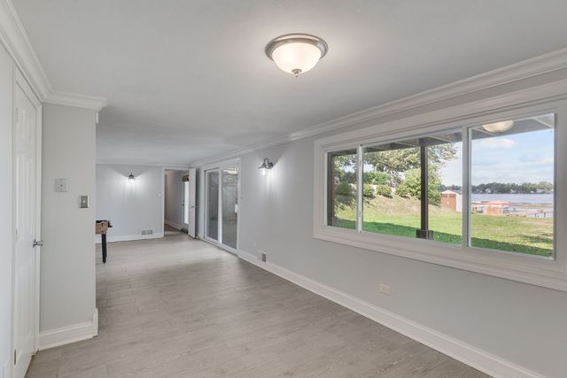 188 Oakwood Drive, Antioch, IL 60002