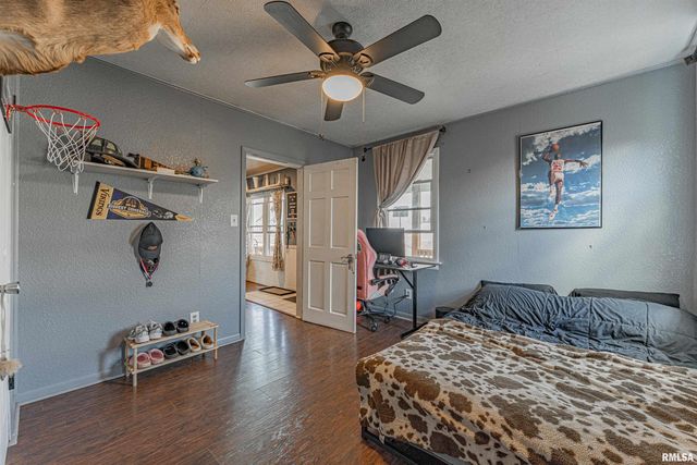 2145 LINCOLN Street, Beason, IL 62512