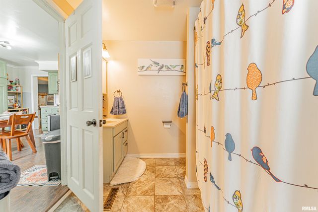 2145 LINCOLN Street, Beason, IL 62512