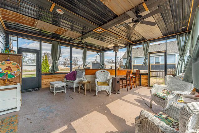 2145 LINCOLN Street, Beason, IL 62512