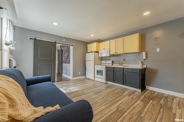 2145 LINCOLN Street, Beason, IL 62512