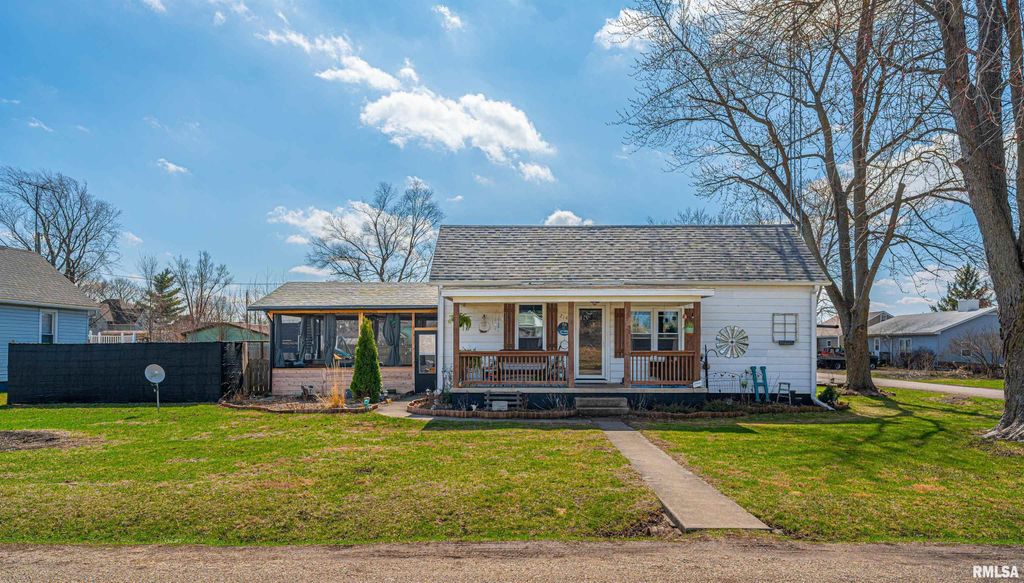 2145 LINCOLN Street, Beason, IL 62512