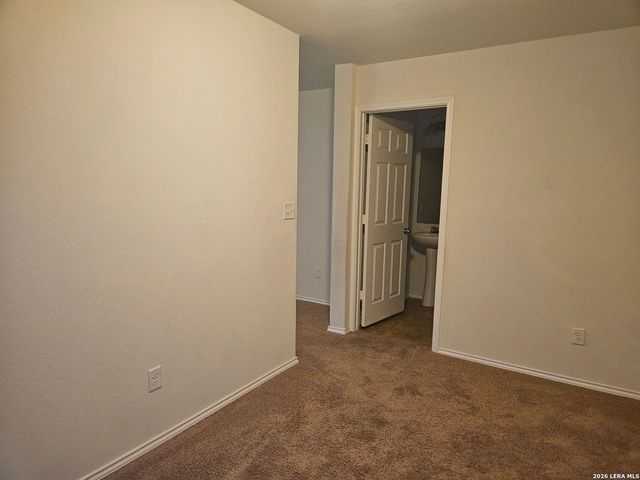 178 Hidden Knoll, Selma, TX 78154