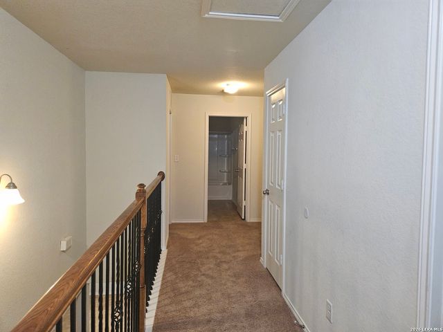 178 Hidden Knoll, Selma, TX 78154