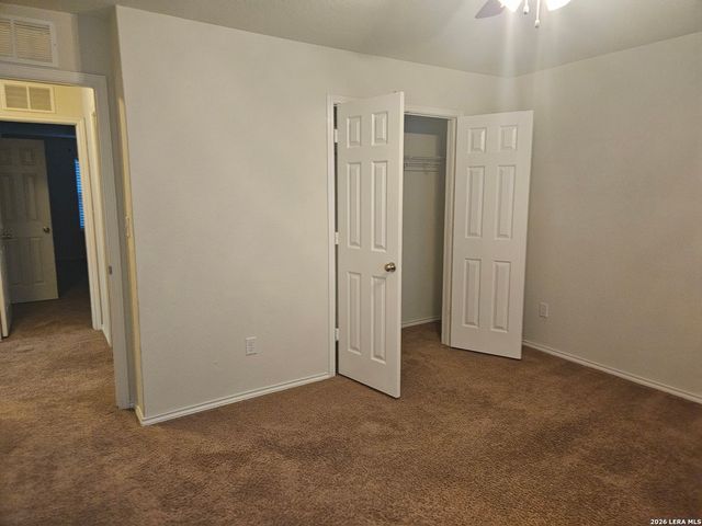 178 Hidden Knoll, Selma, TX 78154