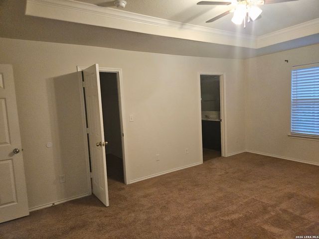 178 Hidden Knoll, Selma, TX 78154