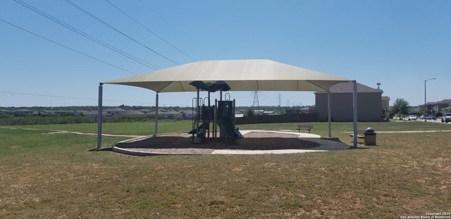 178 Hidden Knoll, Selma, TX 78154