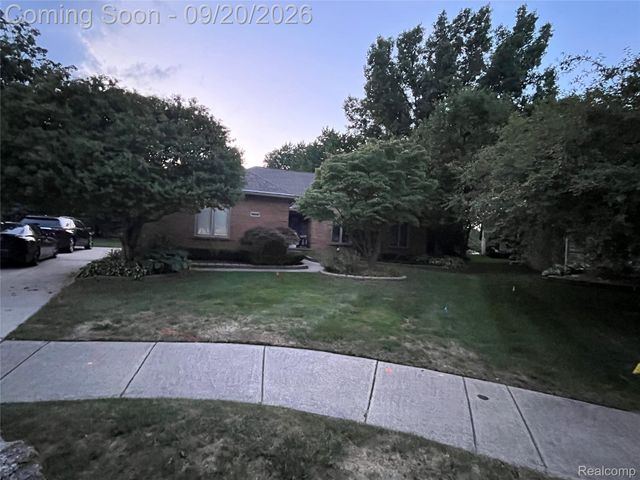 14847 Kelly Court, Shelby Charter Township, MI 48315