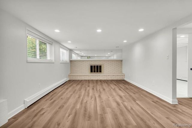 19230 Red Maple Court, Southfield, MI 48076
