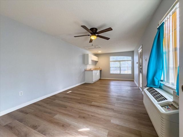 102 MANGO DRIVE Front Unit, Davenport, FL 33897