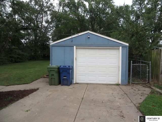 2519 Hancock Street, Bellevue, NE 68005