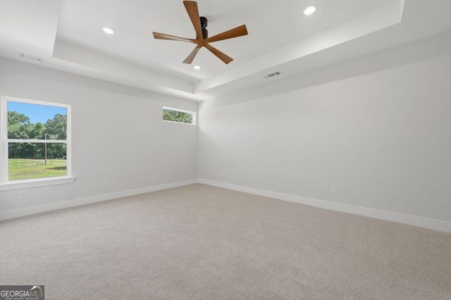43 Kirk Road NW, White, GA 30184