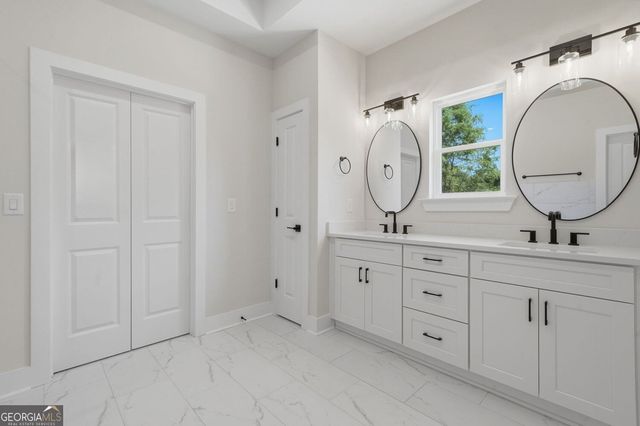 43 Kirk Road NW, White, GA 30184