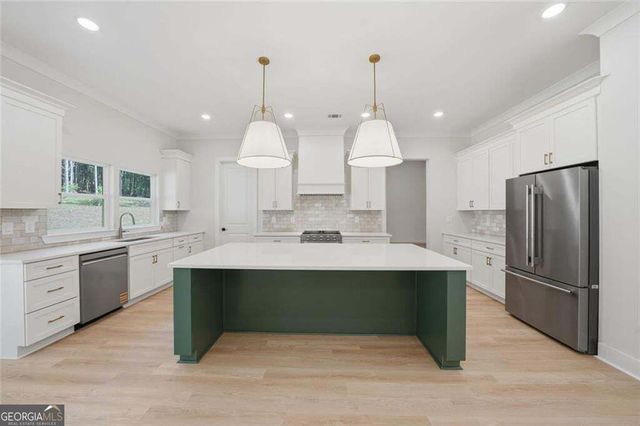 43 Kirk Road NW, White, GA 30184