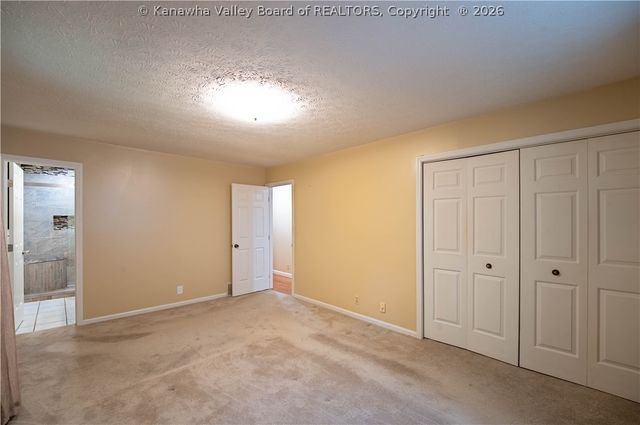 1003 Lynn Oak Drive, Charleston, WV 25313