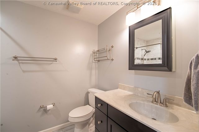 1003 Lynn Oak Drive, Charleston, WV 25313