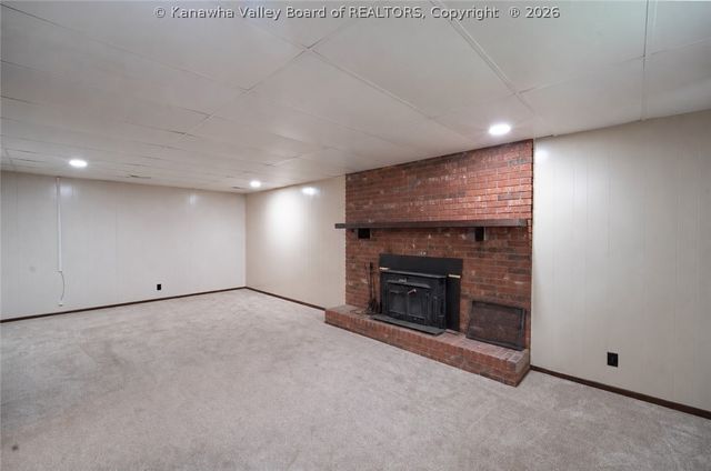 1003 Lynn Oak Drive, Charleston, WV 25313