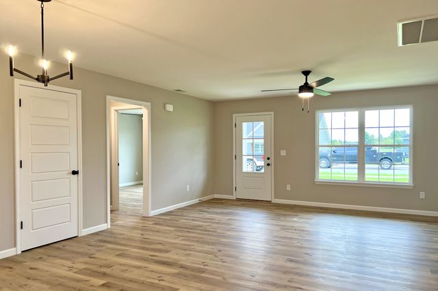 1109 Brook Court, Franklin, KY 42134