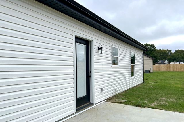 1109 Brook Court, Franklin, KY 42134