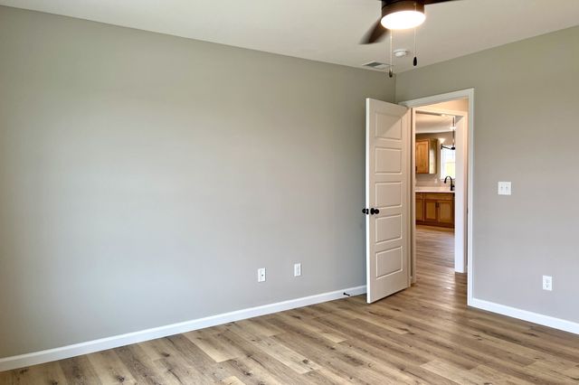 1109 Brook Court, Franklin, KY 42134