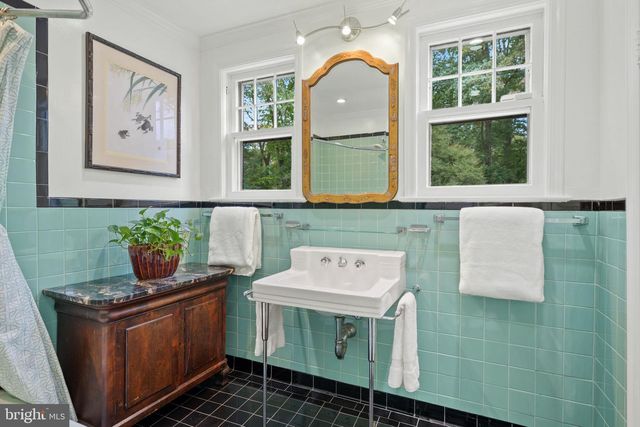 702 & 704 SLIGO CREEK PKWY, Takoma Park, MD 20912