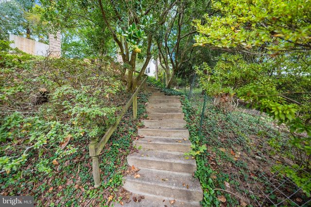 702 & 704 SLIGO CREEK PKWY, Takoma Park, MD 20912