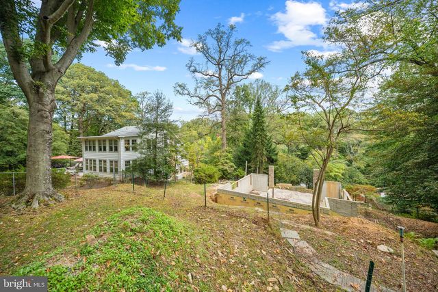 702 & 704 SLIGO CREEK PKWY, Takoma Park, MD 20912