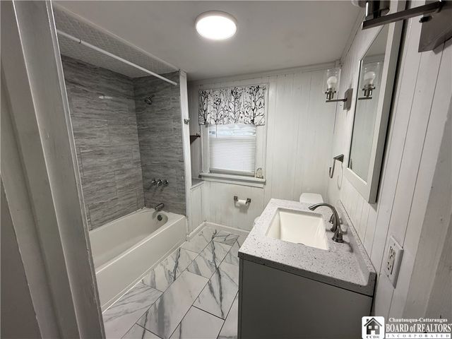 8 Elliott Avenue, Jamestown, NY 14701