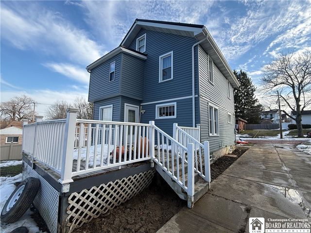 8 Elliott Avenue, Jamestown, NY 14701