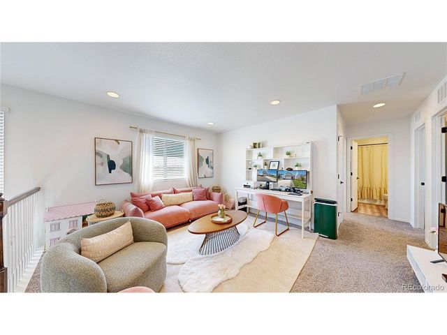 6163 Easton Cir, Longmont, CO 80504