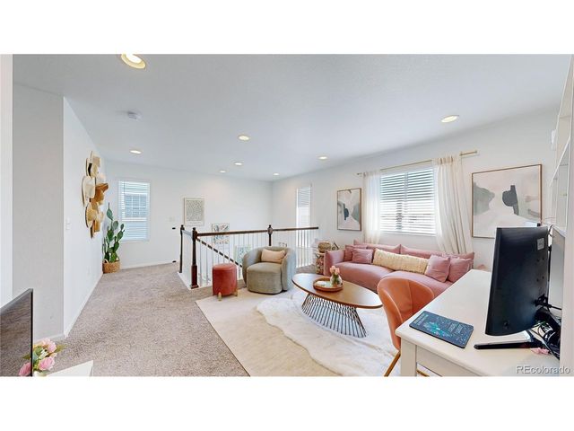 6163 Easton Cir, Longmont, CO 80504