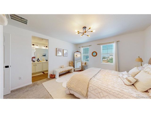 6163 Easton Cir, Longmont, CO 80504