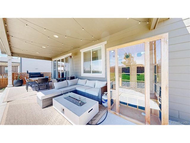 6163 Easton Cir, Longmont, CO 80504