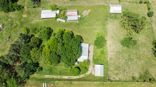 2000 COUNTY ROAD 2420, Honey Grove, TX 75446