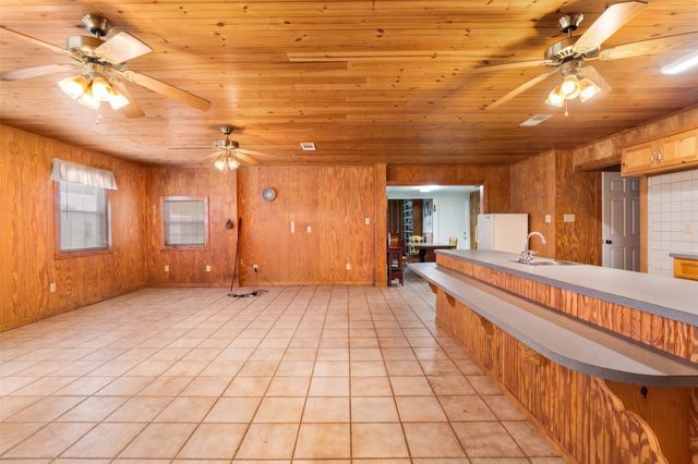 2000 COUNTY ROAD 2420, Honey Grove, TX 75446