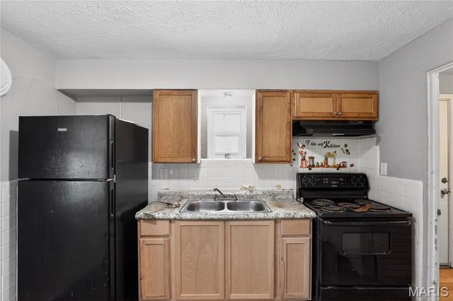 6839 Chamberlain Court, St Louis, MO 63130