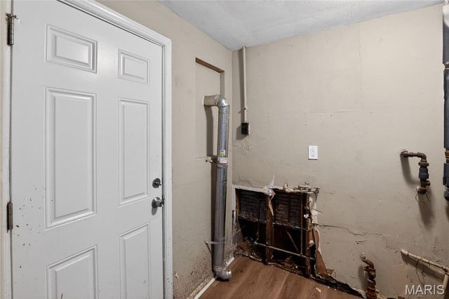 6839 Chamberlain Court, St Louis, MO 63130