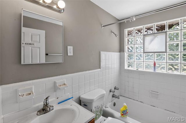 6839 Chamberlain Court, St Louis, MO 63130
