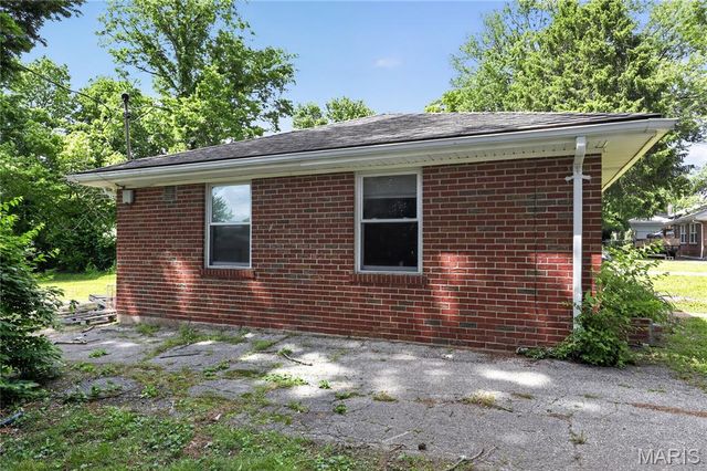 6839 Chamberlain Court, St Louis, MO 63130