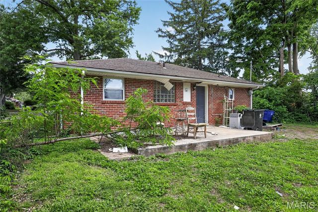 6839 Chamberlain Court, St Louis, MO 63130