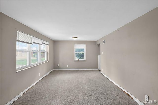 6839 Chamberlain Court, St Louis, MO 63130
