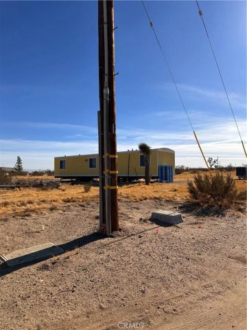 12729 Rochester, Phelan, CA 92371